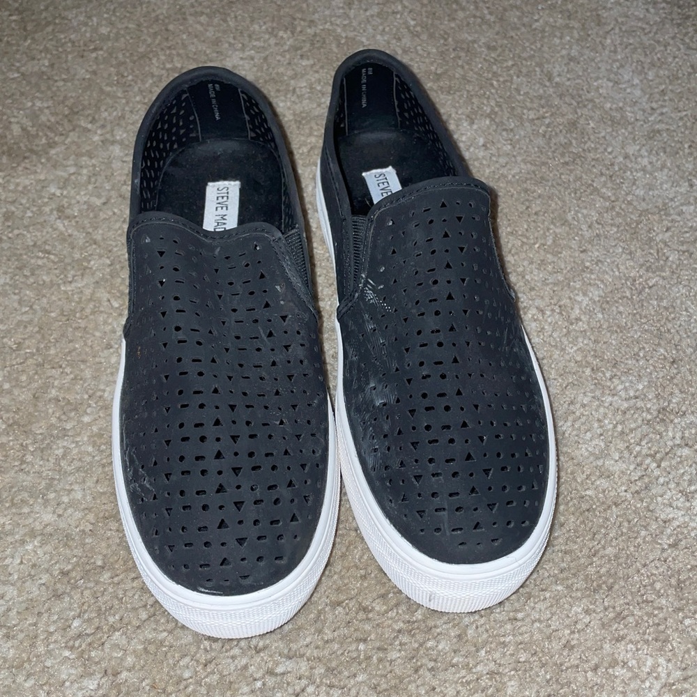 Steve Madden black slip on flats with cutouts